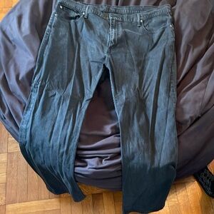 Black Levi’s Jeans